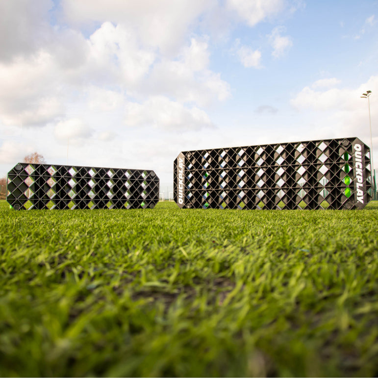 REPLAY Station reboundbord voor voetbal